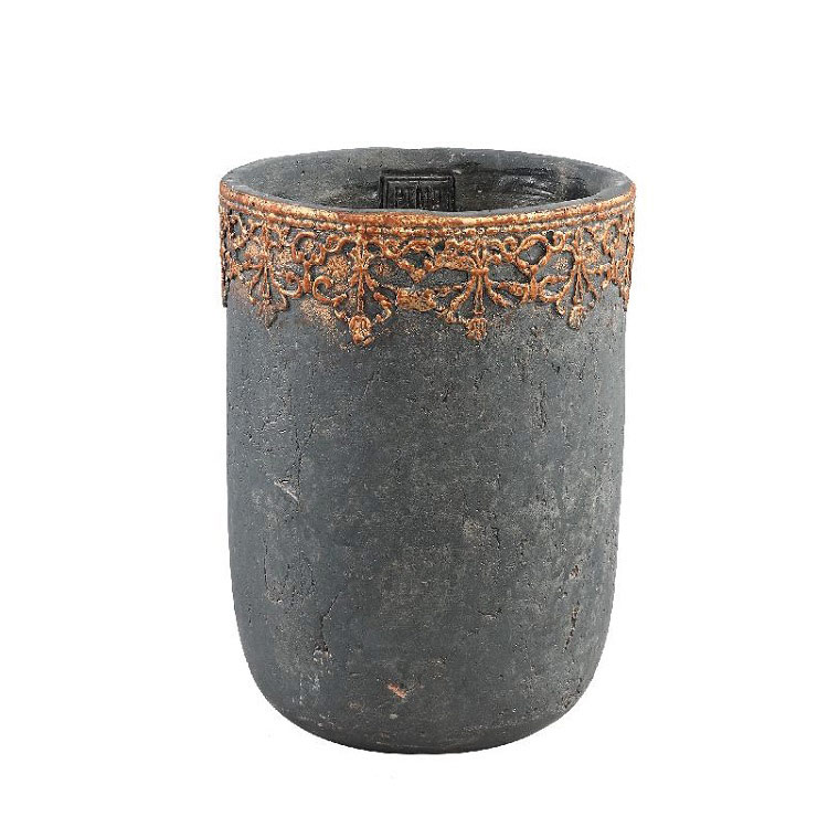 Mesa Black Cement Iron Decoration Top Pot (Medium)